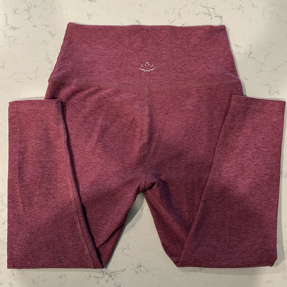 Beyond yoga leggings. Size medium.